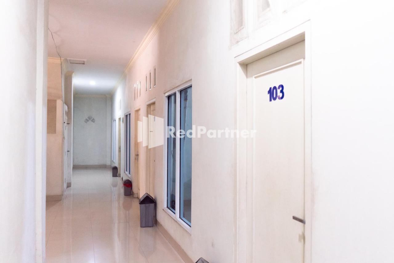 Wisma Aini Syariah Mitra Reddoorz Bandar Lampung Eksteriør bilde